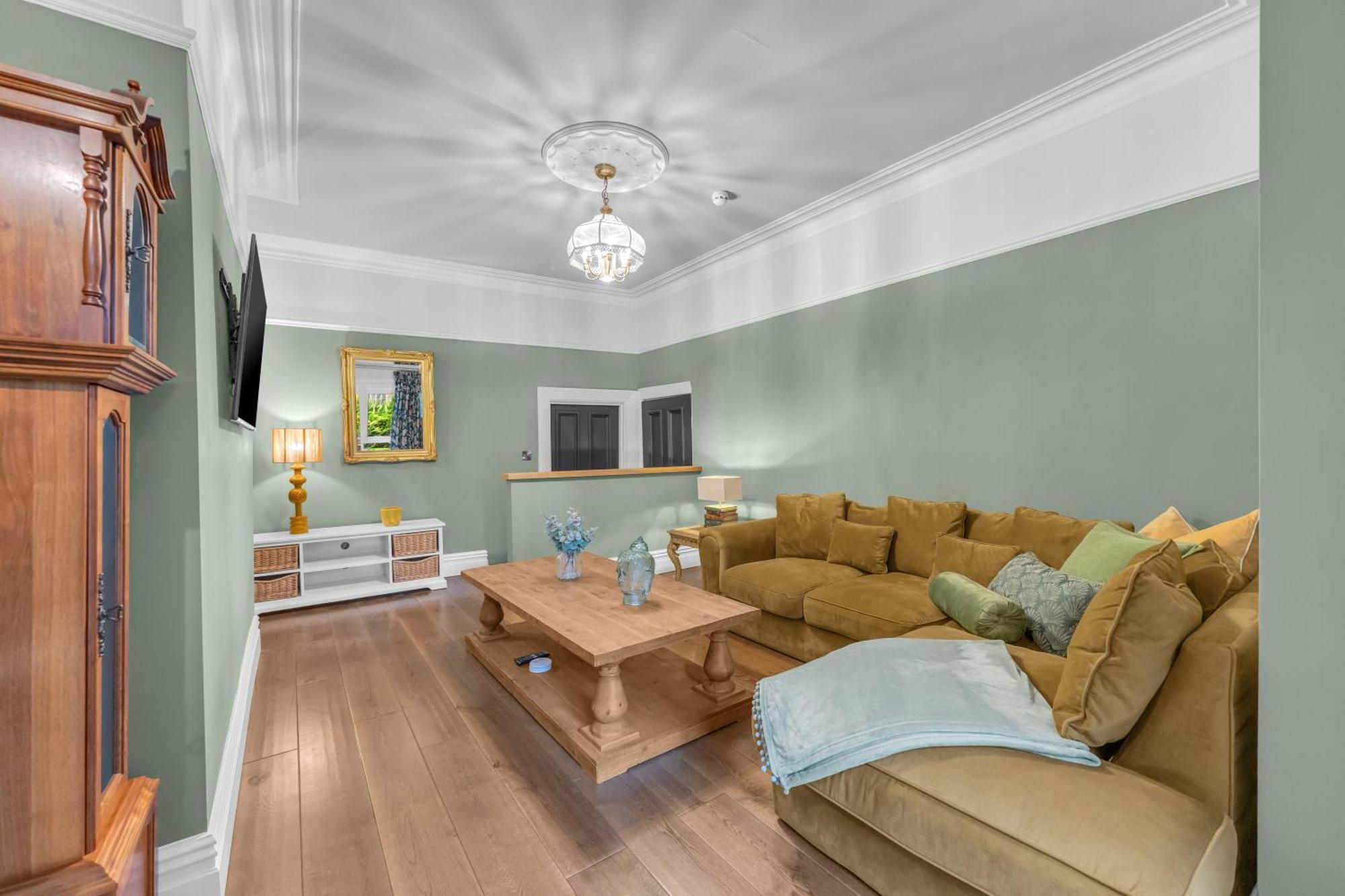 Holiday home Heights - Pure Luxury Sleeps Up To 16 Harrogate